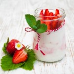 Yogurt with strawberries