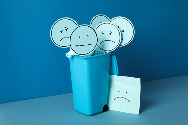 Um-miriti pomeni prebaviti in se posloviti od obremenjujočih čustev