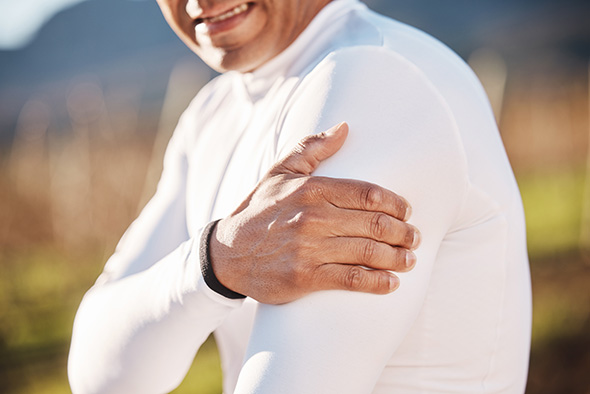 Tendinitis je posledica številnih mikropoškodb, bolečina se kaže na mestu prizadete tetive in v okolici.